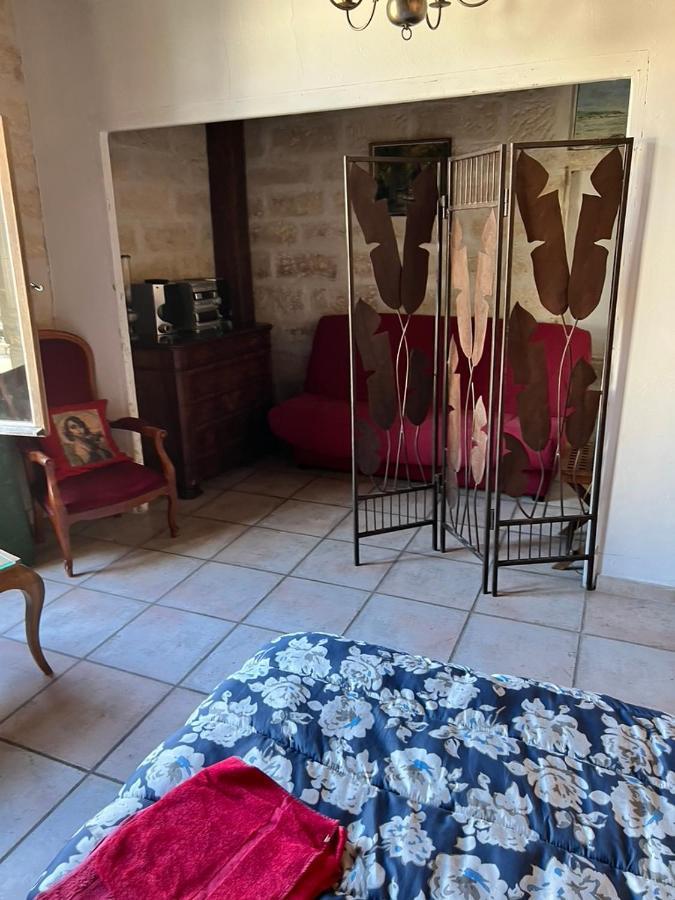 La Maison Sur La Place Ег-Морт Екстер'єр фото